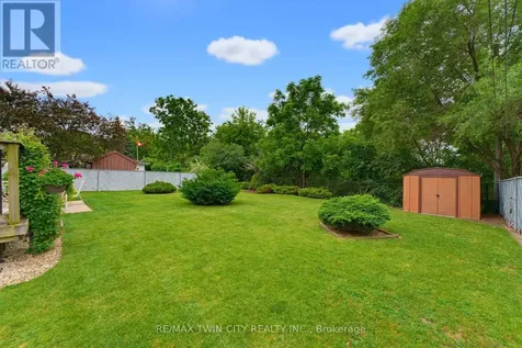42 Highman Avenue Cambridge ON N1R 3L7