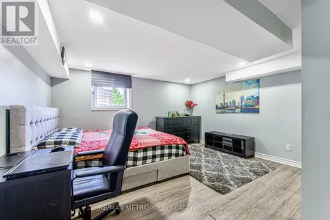 184 Stonyburn Crescent Cambridge ON N1R 7X8