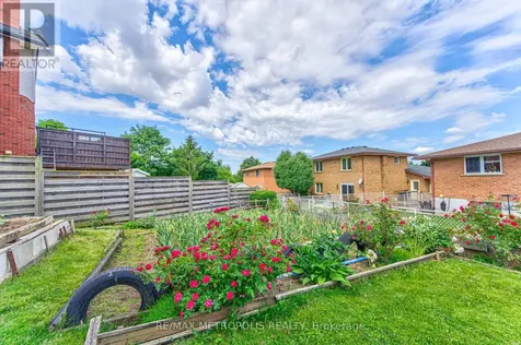 184 Stonyburn Crescent Cambridge ON N1R 7X8