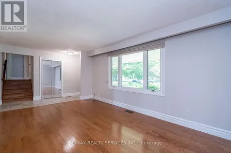 285 Thorncrest Drive Waterloo ON N2L 4L2