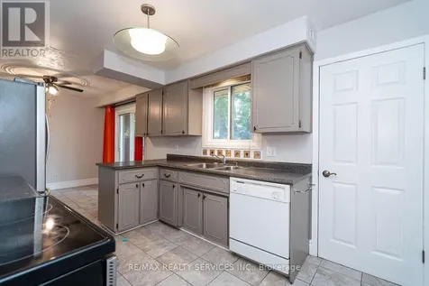 285 Thorncrest Drive Waterloo ON N2L 4L2