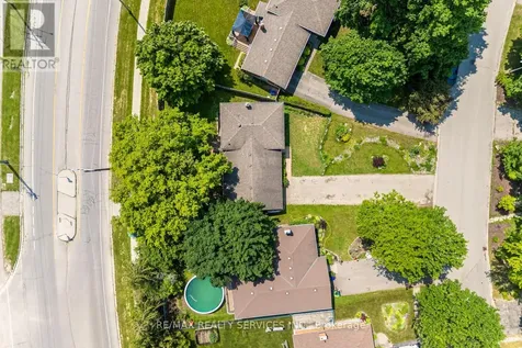 285 Thorncrest Drive Waterloo ON N2L 4L2