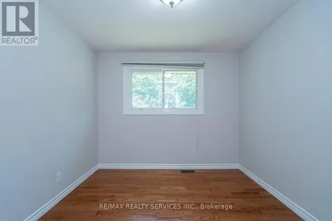 285 Thorncrest Drive Waterloo ON N2L 4L2