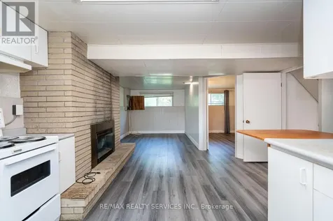 285 Thorncrest Drive Waterloo ON N2L 4L2
