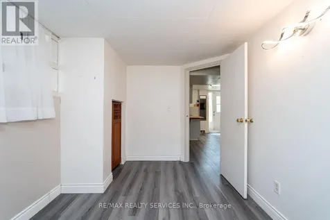 285 Thorncrest Drive Waterloo ON N2L 4L2
