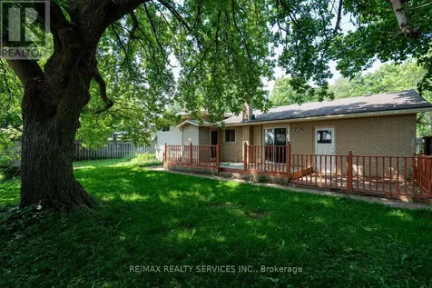 285 Thorncrest Drive Waterloo ON N2L 4L2