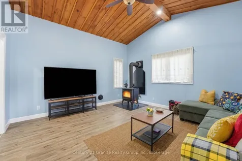 1742 Rose Island Road Wollaston ON K0L 1P0