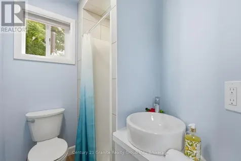 1742 Rose Island Road Wollaston ON K0L 1P0