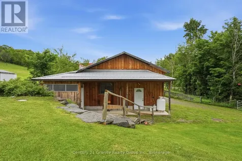 1742 Rose Island Road Wollaston ON K0L 1P0