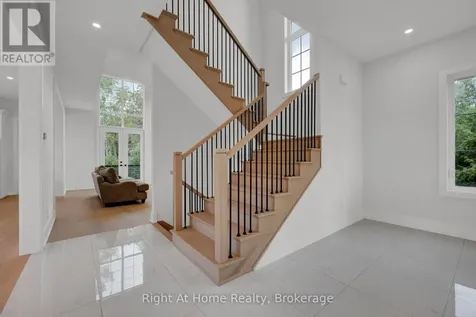 213 Suzanne Mess Boulevard Cobourg ON K9A 3L3