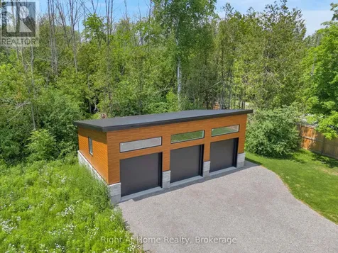 213 Suzanne Mess Boulevard Cobourg ON K9A 3L3