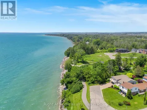 213 Suzanne Mess Boulevard Cobourg ON K9A 3L3
