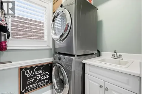 106 Brookmead Street Elmira ON N3B 3M1