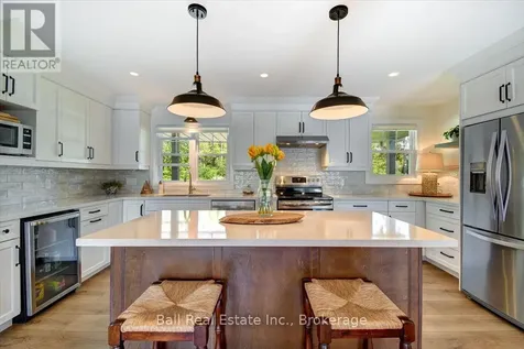 883 Tindle Court Selwyn ON K9J 0C5