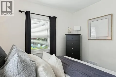 720 Britannia Avenue Hamilton ON L8H 2A9