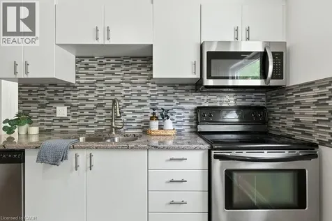 720 Britannia Avenue Hamilton ON L8H 2A9