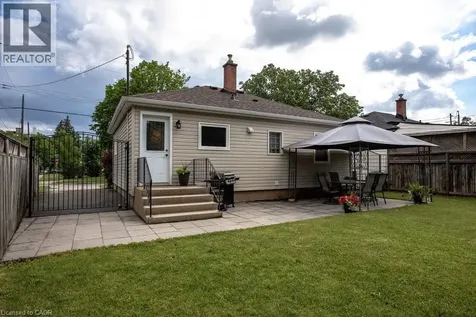 720 Britannia Avenue Hamilton ON L8H 2A9