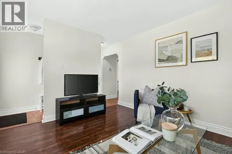 720 Britannia Avenue Hamilton ON L8H 2A9