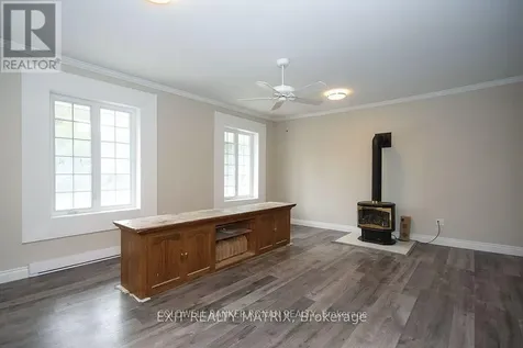 1429 Meadow Drive Ottawa ON K4P 1B1