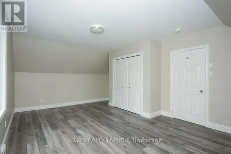 1429 Meadow Drive Ottawa ON K4P 1B1