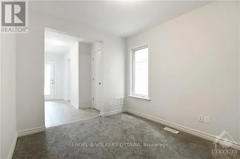 18 Verglas Lane Ottawa ON K1W 0P5