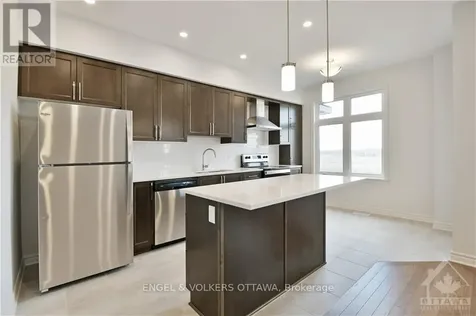 18 Verglas Lane Ottawa ON K1W 0P5