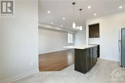 18 Verglas Lane Ottawa ON K1W 0P5
