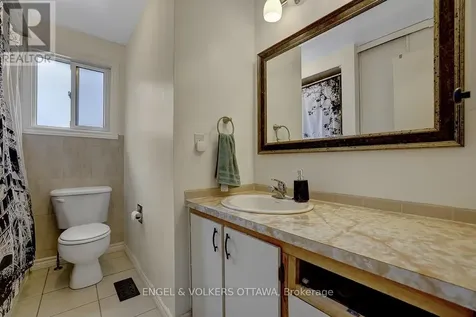 1844 Prestwick Drive Ottawa ON K1E 2T3