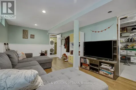 1844 Prestwick Drive Ottawa ON K1E 2T3