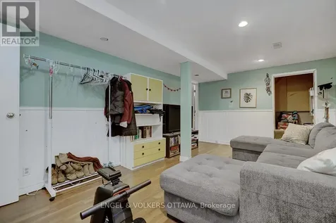 1844 Prestwick Drive Ottawa ON K1E 2T3