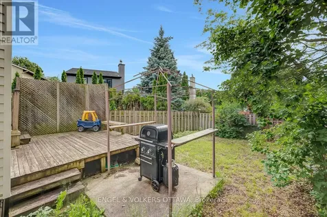 1844 Prestwick Drive Ottawa ON K1E 2T3