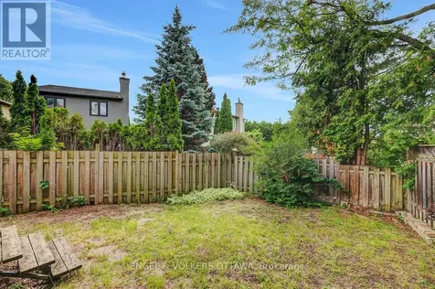 1844 Prestwick Drive Ottawa ON K1E 2T3