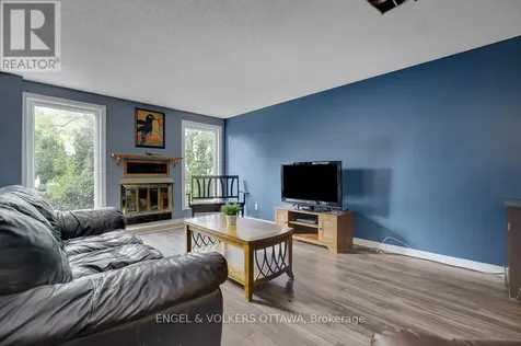 1844 Prestwick Drive Ottawa ON K1E 2T3