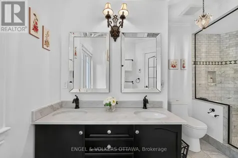 246 Mountbatten Avenue Ottawa ON K1H 7L8