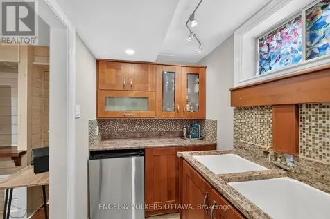 246 Mountbatten Avenue Ottawa ON K1H 7L8