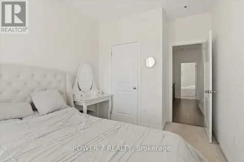 94 Conarty Crescent Whitby ON L1P 0L4
