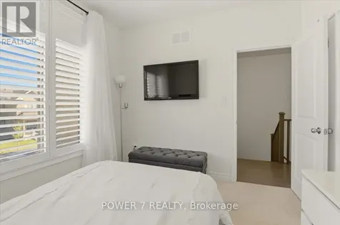 94 Conarty Crescent Whitby ON L1P 0L4