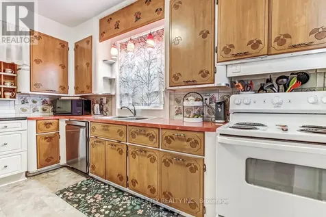 92 Forest Avenue St. Thomas ON N5R 2J5
