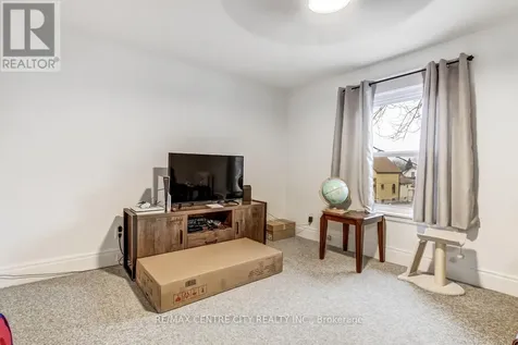 92 Forest Avenue St. Thomas ON N5R 2J5