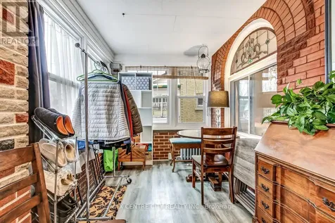92 Forest Avenue St. Thomas ON N5R 2J5