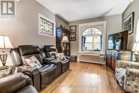 92 Forest Avenue St. Thomas ON N5R 2J5