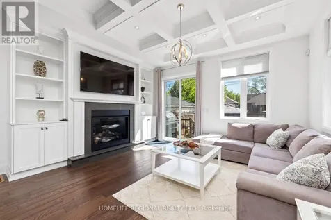 313 Robina Avenue Toronto (oakwood Village) ON M6C 3Z2