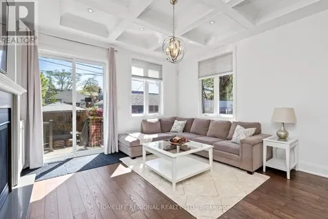 313 Robina Avenue Toronto (oakwood Village) ON M6C 3Z2