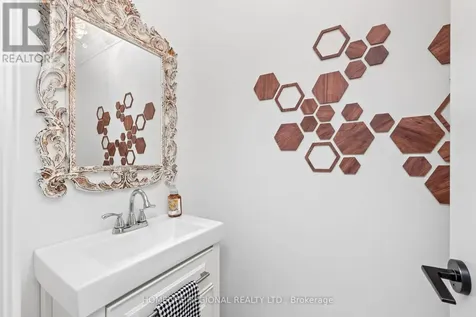 313 Robina Avenue Toronto (oakwood Village) ON M6C 3Z2