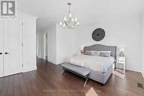 313 Robina Avenue Toronto (oakwood Village) ON M6C 3Z2