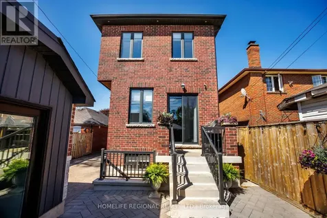 313 Robina Avenue Toronto (oakwood Village) ON M6C 3Z2