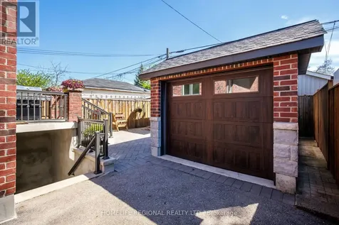313 Robina Avenue Toronto (oakwood Village) ON M6C 3Z2