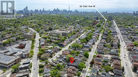 313 Robina Avenue Toronto (oakwood Village) ON M6C 3Z2