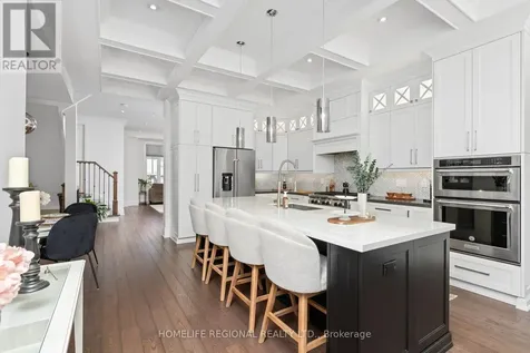 313 Robina Avenue Toronto (oakwood Village) ON M6C 3Z2
