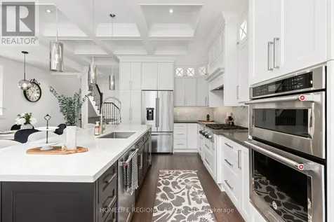 313 Robina Avenue Toronto (oakwood Village) ON M6C 3Z2